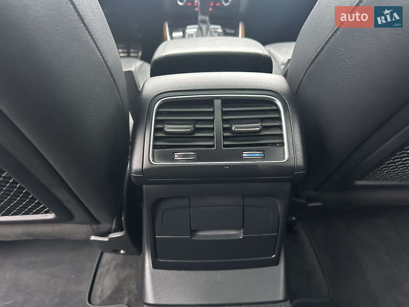 Внедорожник / Кроссовер Audi Q5 2015 в Дубно