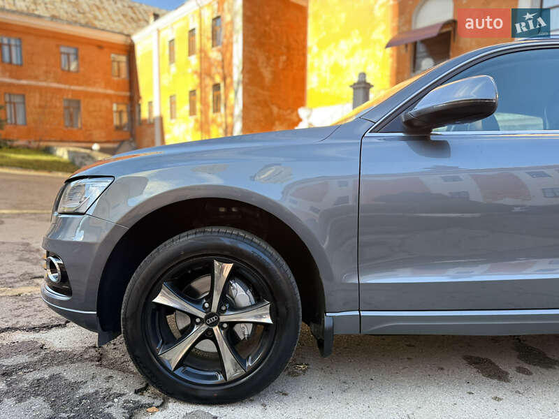 Позашляховик / Кросовер Audi Q5 2013 в Тернополі