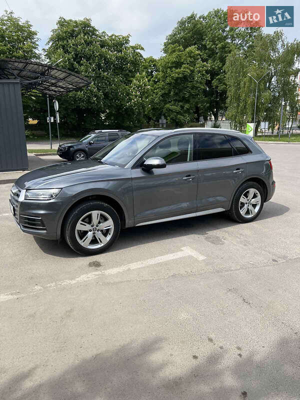 Позашляховик / Кросовер Audi Q5 2017 в Гусятині фото 8 Позашляховик / Кросовер Audi Q5 2017 в Гусятині