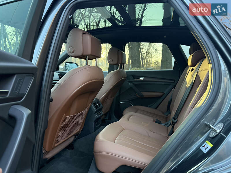 Позашляховик / Кросовер Audi Q5 2022 в Києві