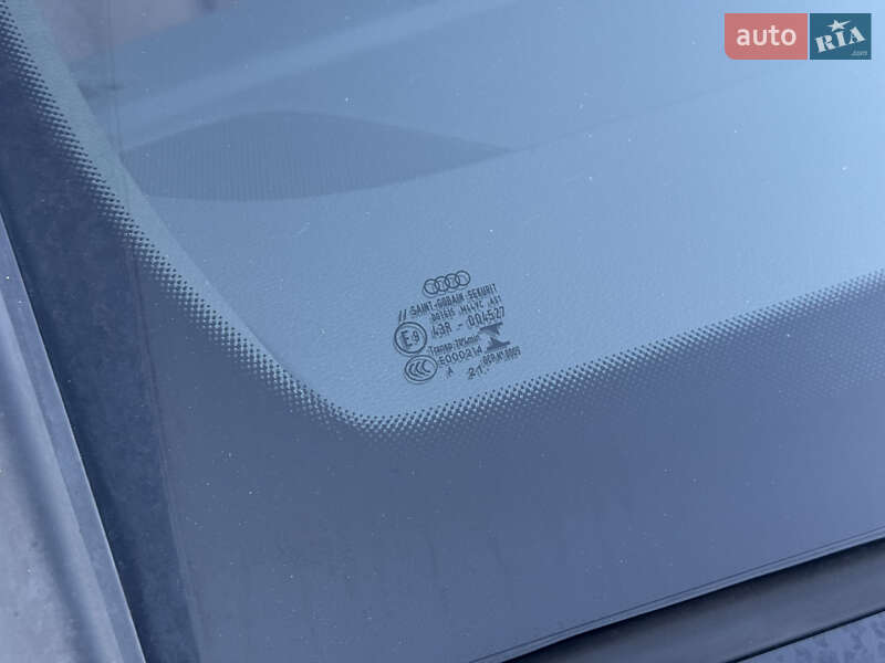 Позашляховик / Кросовер Audi Q5 2022 в Києві