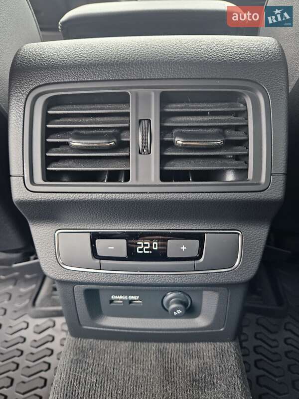 Внедорожник / Кроссовер Audi Q5 2024 в Виннице