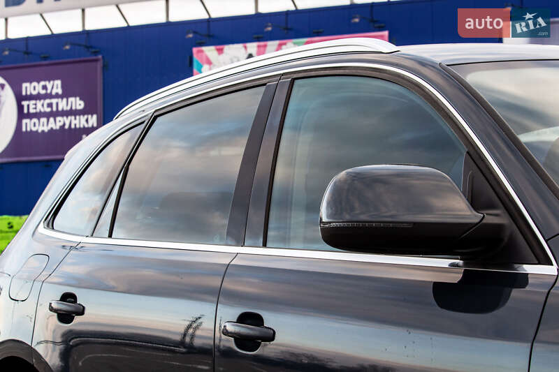 Внедорожник / Кроссовер Audi Q5 2009 в Нововолынске