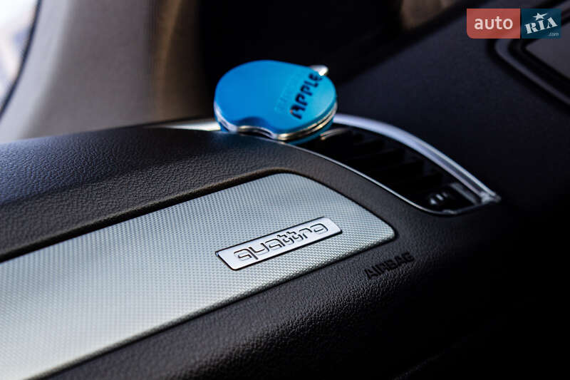 Внедорожник / Кроссовер Audi Q5 2009 в Нововолынске