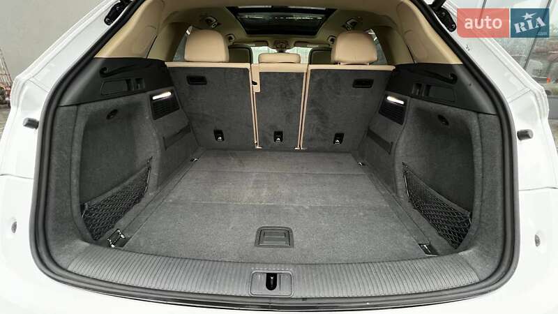 Внедорожник / Кроссовер Audi Q5 2017 в Киеве