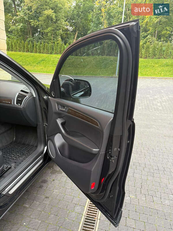 Внедорожник / Кроссовер Audi Q5 2013 в Львове