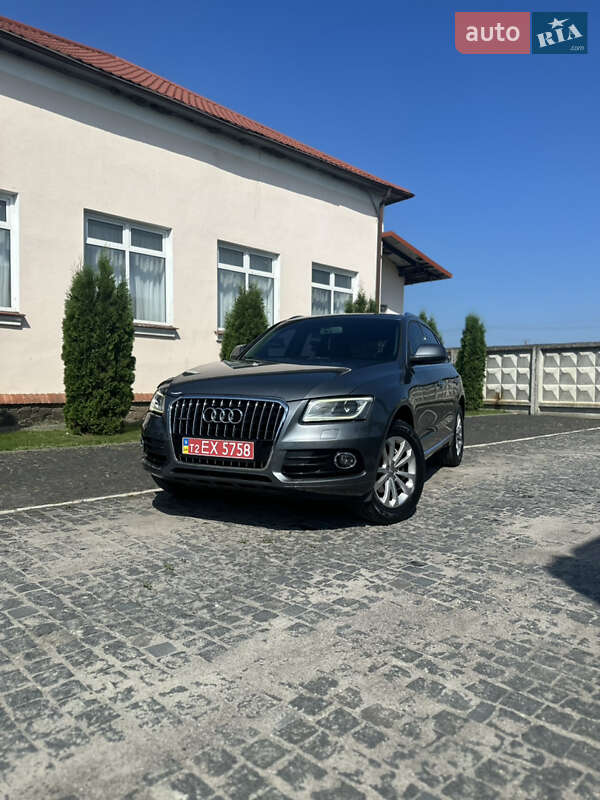 Позашляховик / Кросовер Audi Q5 2012 в Золочеві