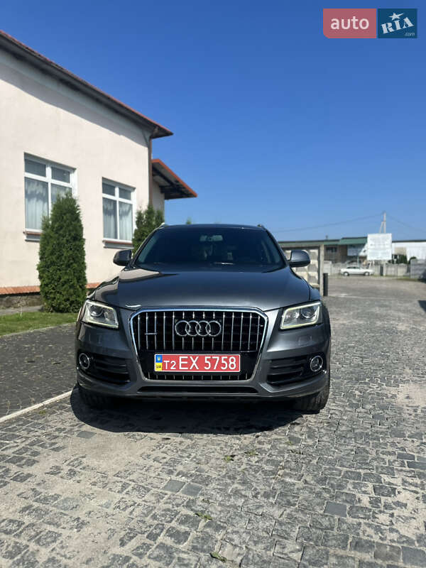 Позашляховик / Кросовер Audi Q5 2012 в Золочеві