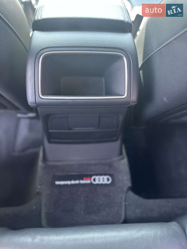 Позашляховик / Кросовер Audi Q5 2012 в Золочеві