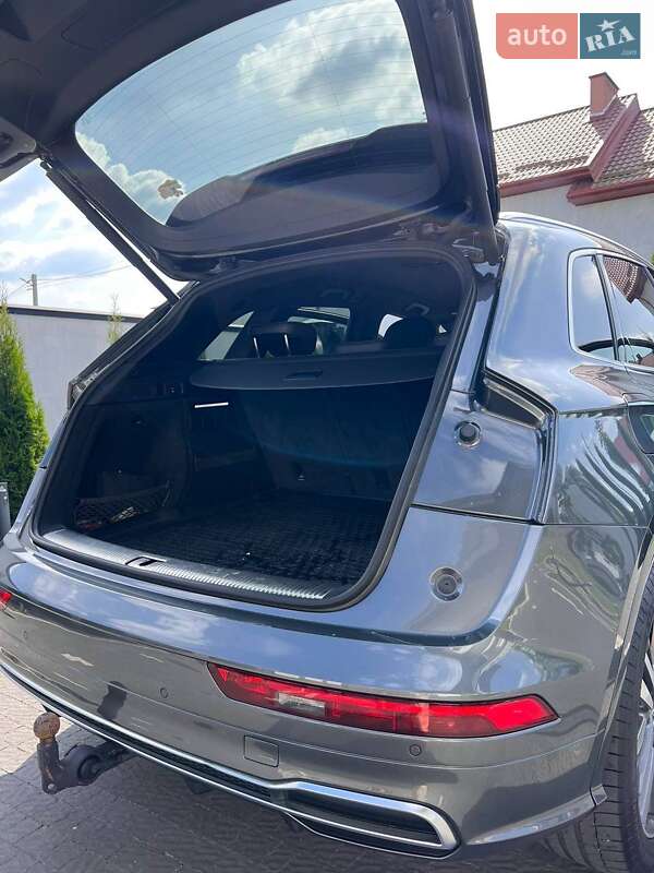 Внедорожник / Кроссовер Audi Q5 2017 в Львове фото 10 Внедорожник / Кроссовер Audi Q5 2017 в Львове
