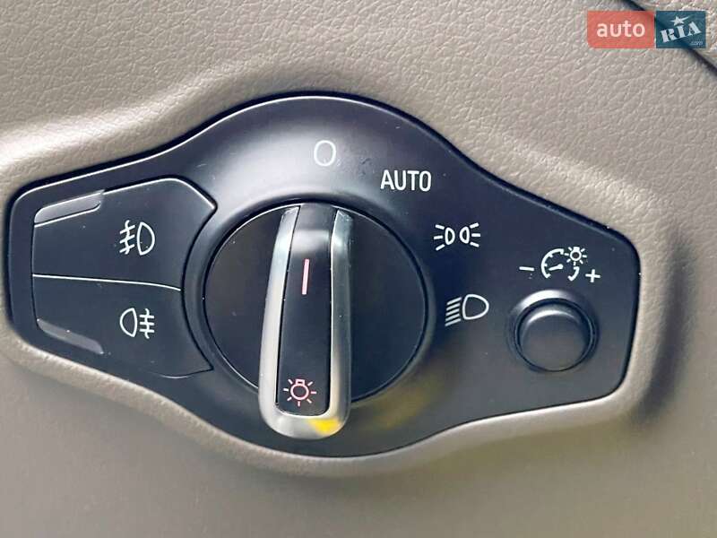 Позашляховик / Кросовер Audi Q5 2017 в Києві