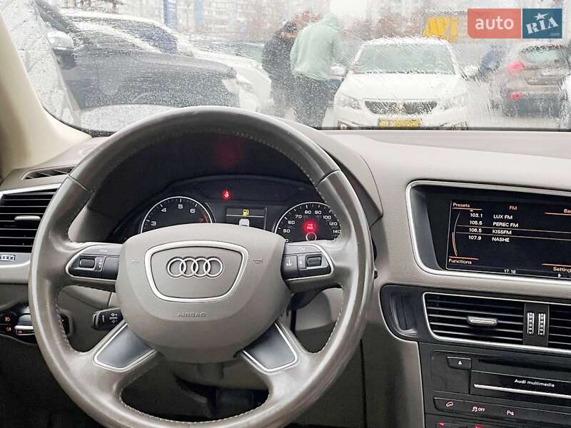 Позашляховик / Кросовер Audi Q5 2017 в Києві