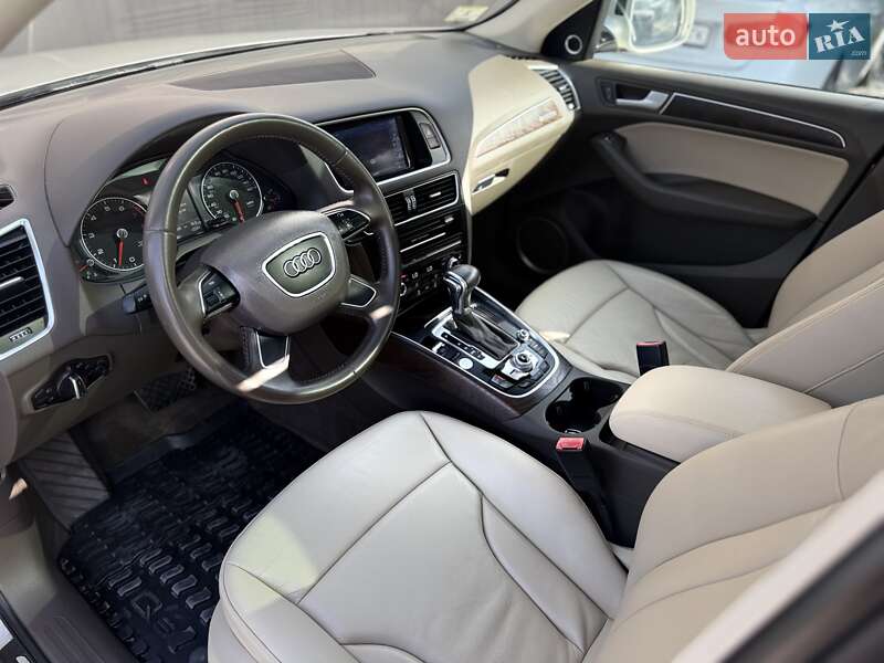 Внедорожник / Кроссовер Audi Q5 2015 в Львове