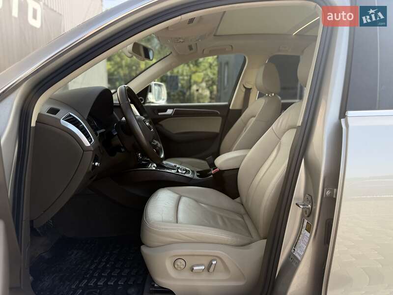 Внедорожник / Кроссовер Audi Q5 2015 в Львове