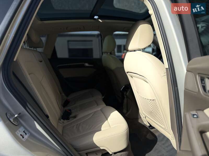 Внедорожник / Кроссовер Audi Q5 2015 в Львове