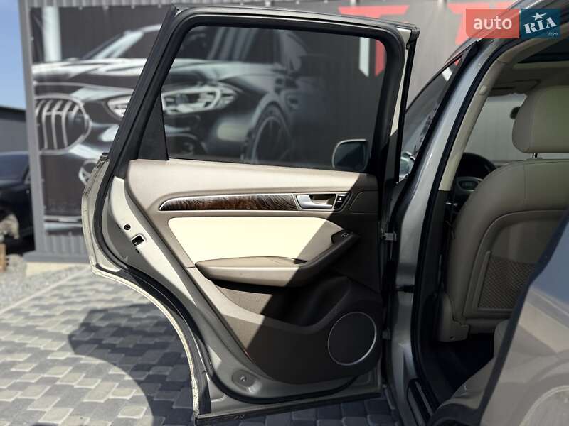 Внедорожник / Кроссовер Audi Q5 2015 в Львове