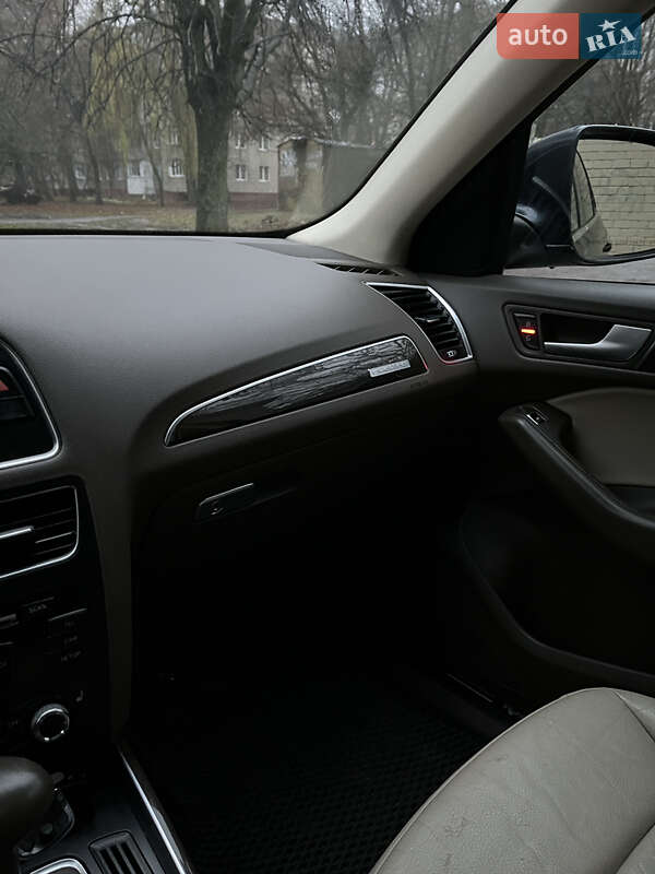 Позашляховик / Кросовер Audi Q5 2013 в Чернігові