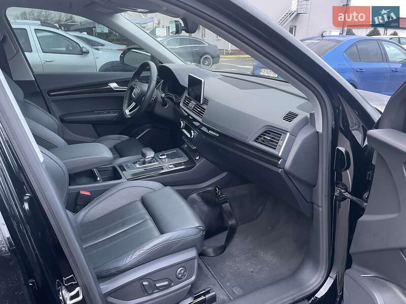 Позашляховик / Кросовер Audi Q5 2017 в Києві