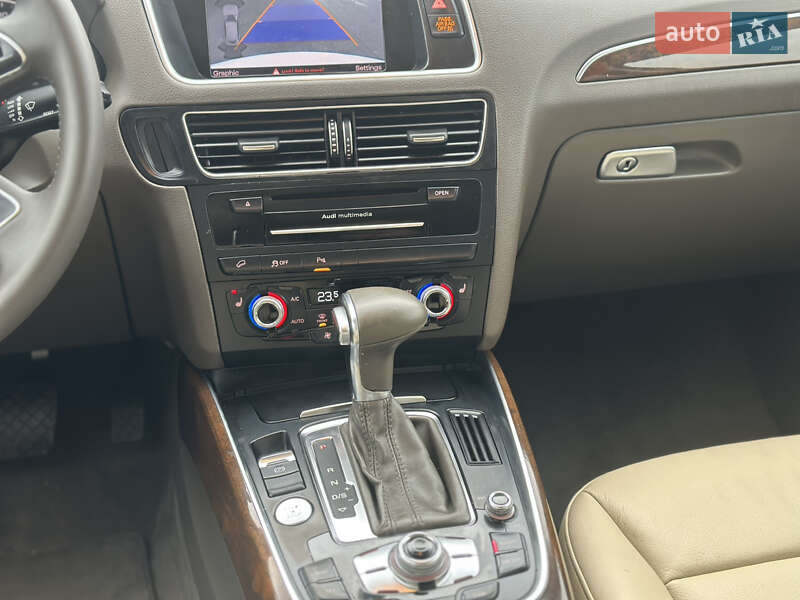 Внедорожник / Кроссовер Audi Q5 2015 в Дубно