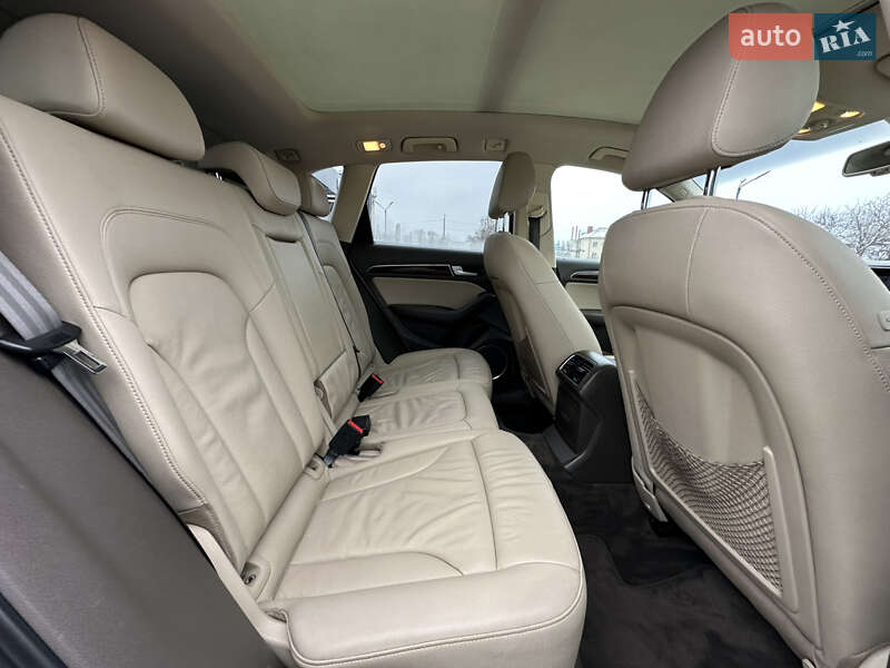 Внедорожник / Кроссовер Audi Q5 2015 в Дубно