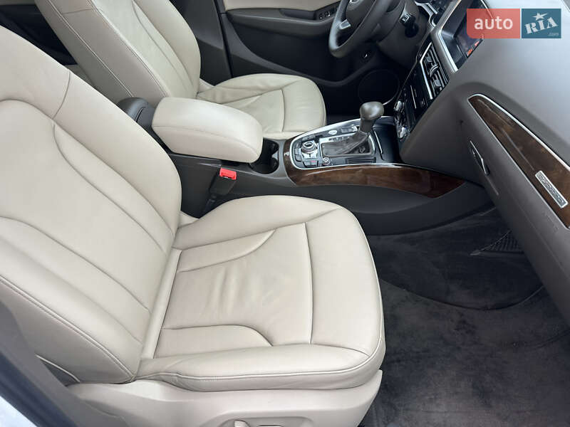 Внедорожник / Кроссовер Audi Q5 2015 в Дубно