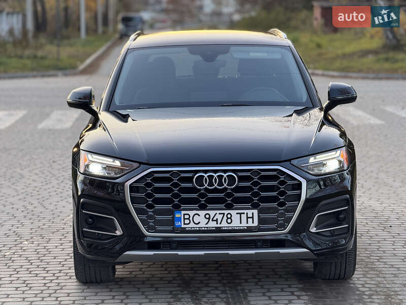 Внедорожник / Кроссовер Audi Q5 2020 в Новояворовске