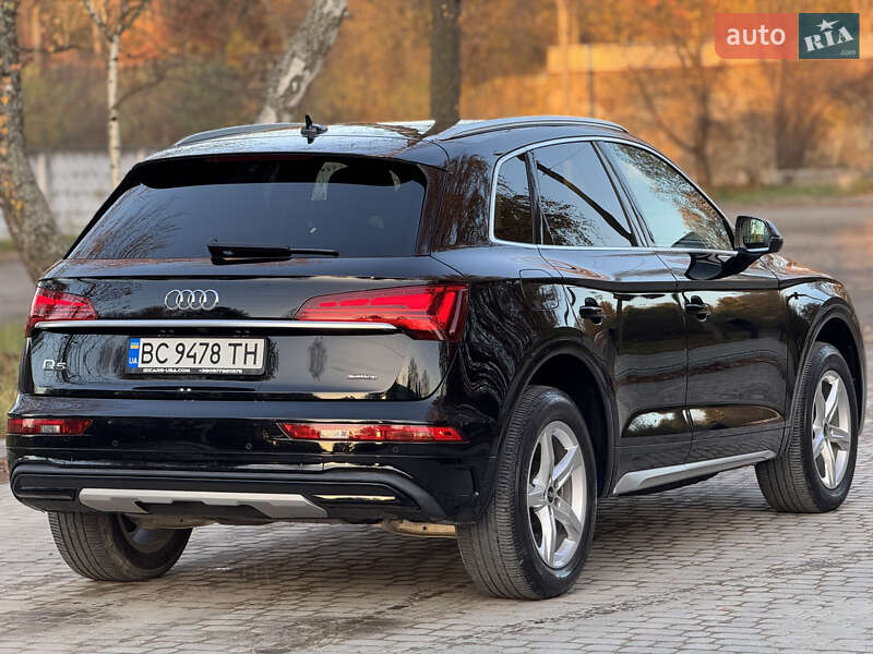 Внедорожник / Кроссовер Audi Q5 2020 в Новояворовске