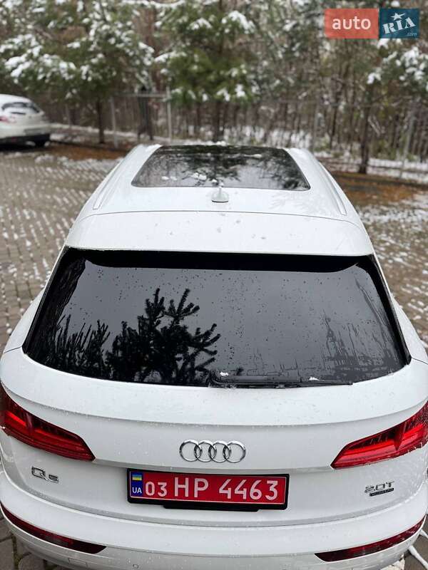 Внедорожник / Кроссовер Audi Q5 2018 в Луцке