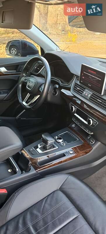 Внедорожник / Кроссовер Audi Q5 2018 в Кривом Роге фото 15 Внедорожник / Кроссовер Audi Q5 2018 в Кривом Роге