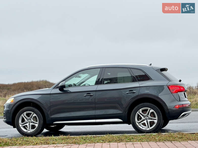 Позашляховик / Кросовер Audi Q5 2018 в Вінниці