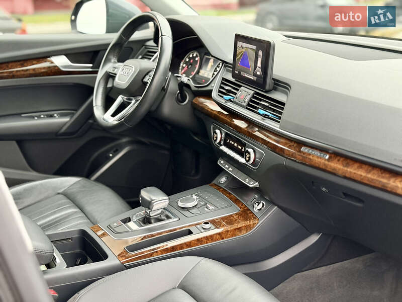 Позашляховик / Кросовер Audi Q5 2018 в Вінниці