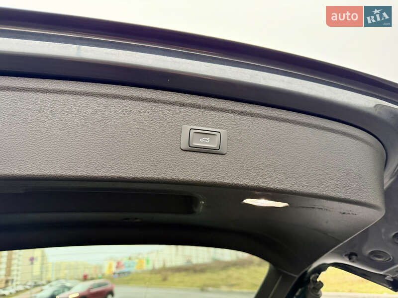 Позашляховик / Кросовер Audi Q5 2018 в Вінниці