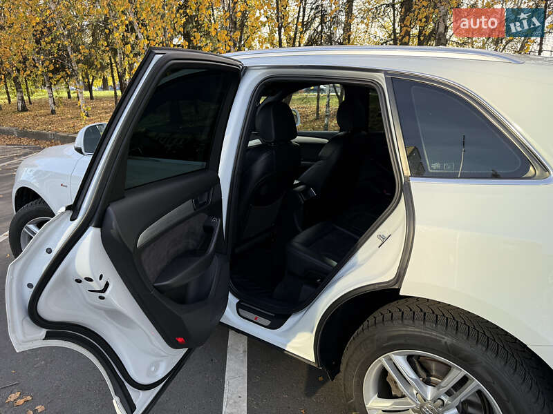 Внедорожник / Кроссовер Audi Q5 2013 в Киеве