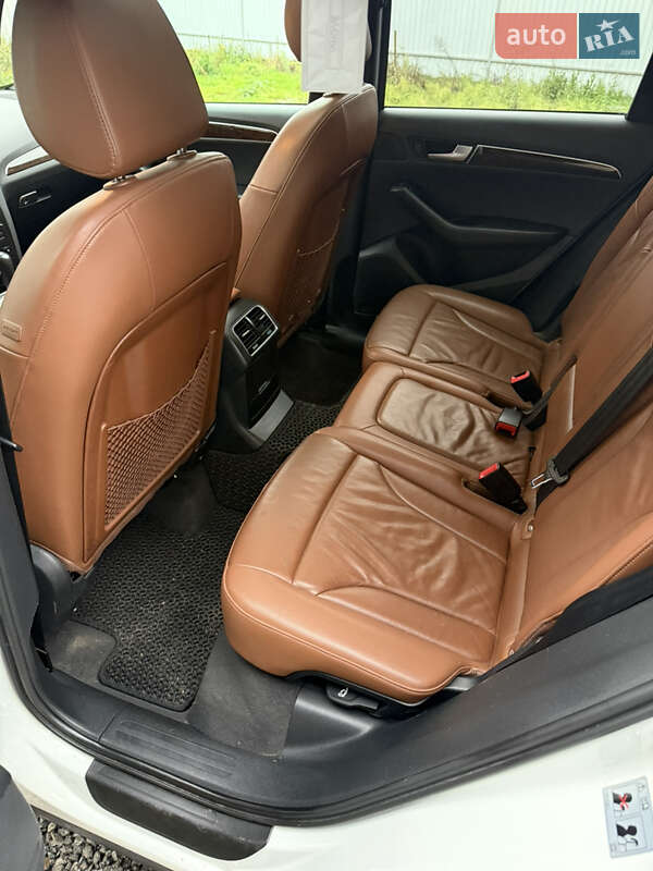 Внедорожник / Кроссовер Audi Q5 2011 в Харькове