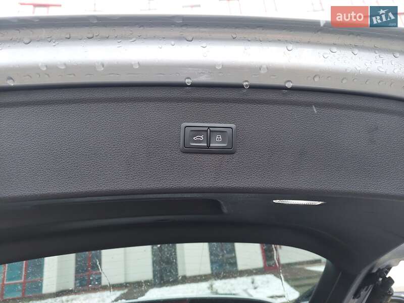 Позашляховик / Кросовер Audi Q5 2018 в Івано-Франківську