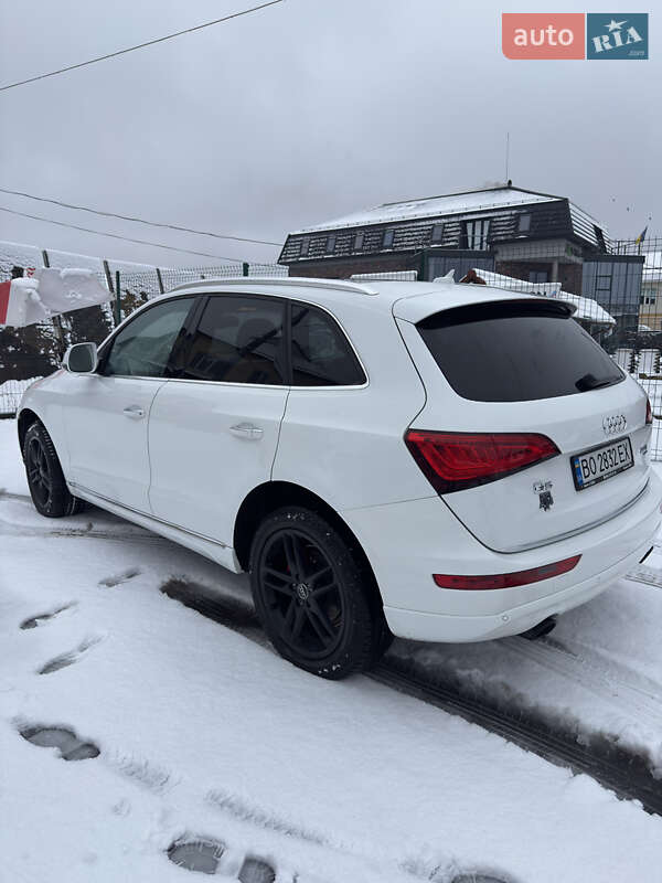 Внедорожник / Кроссовер Audi Q5 2014 в Ровно