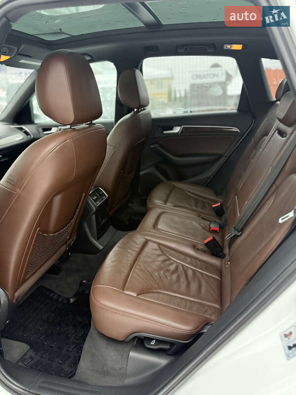 Внедорожник / Кроссовер Audi Q5 2014 в Ровно