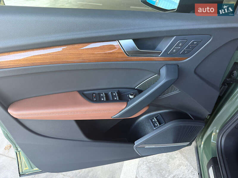 Позашляховик / Кросовер Audi Q5 2023 в Києві