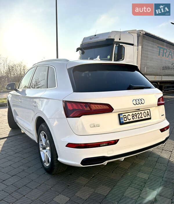 Позашляховик / Кросовер Audi Q5 2019 в Львові фото 5 Позашляховик / Кросовер Audi Q5 2019 в Львові