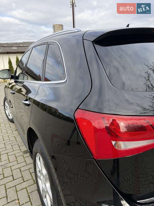 Позашляховик / Кросовер Audi Q5 2015 в Золочеві