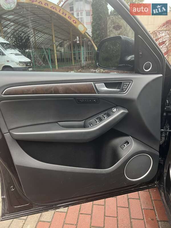 Позашляховик / Кросовер Audi Q5 2015 в Рівному