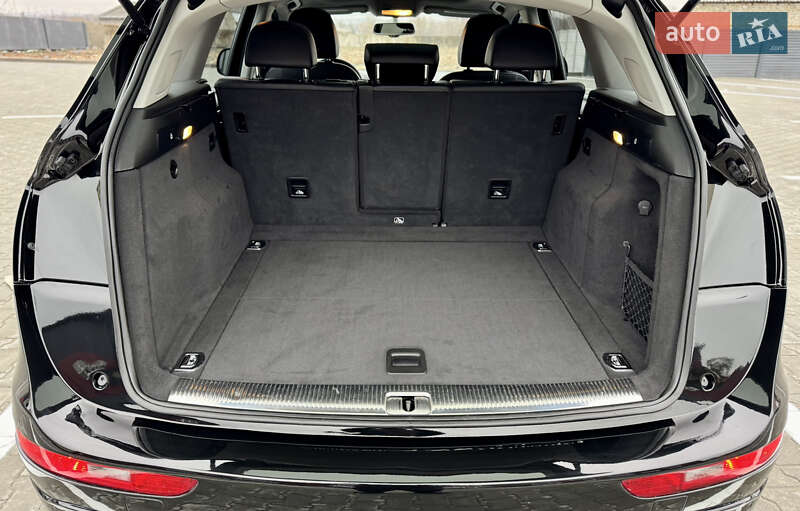 Внедорожник / Кроссовер Audi Q5 2016 в Дубно