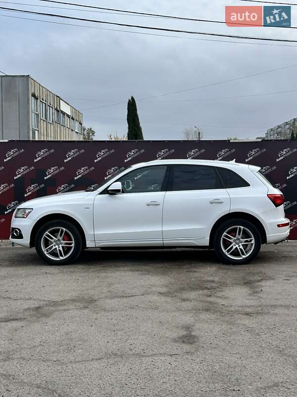 Внедорожник / Кроссовер Audi Q5 2015 в Сумах