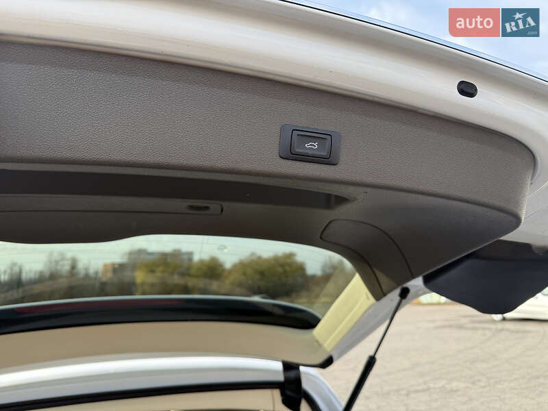 Внедорожник / Кроссовер Audi Q5 2015 в Полтаве