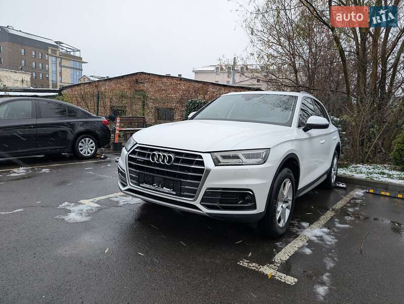 Позашляховик / Кросовер Audi Q5 2017 в Луцьку