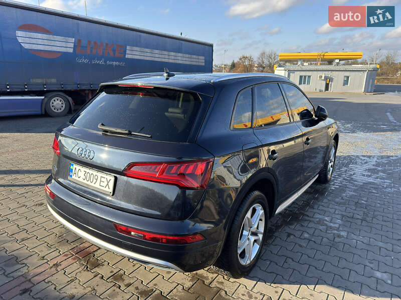 Внедорожник / Кроссовер Audi Q5 2017 в Луцке