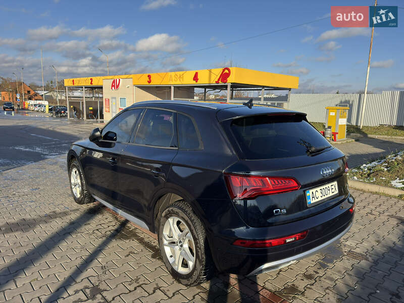 Внедорожник / Кроссовер Audi Q5 2017 в Луцке
