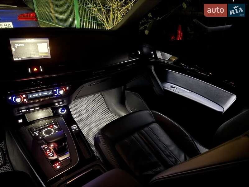 Позашляховик / Кросовер Audi Q5 2019 в Дніпрі