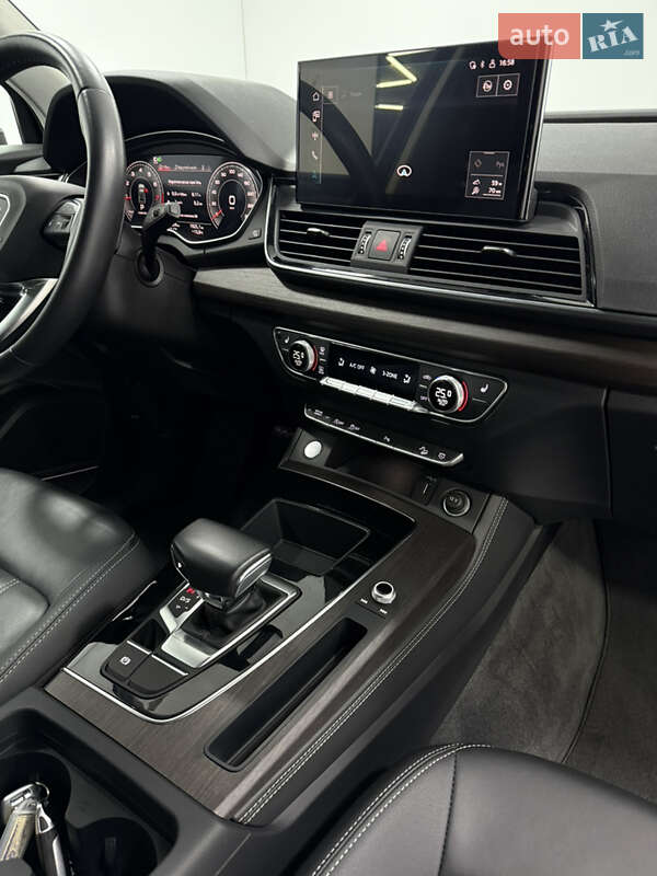 Позашляховик / Кросовер Audi Q5 2022 в Одесі