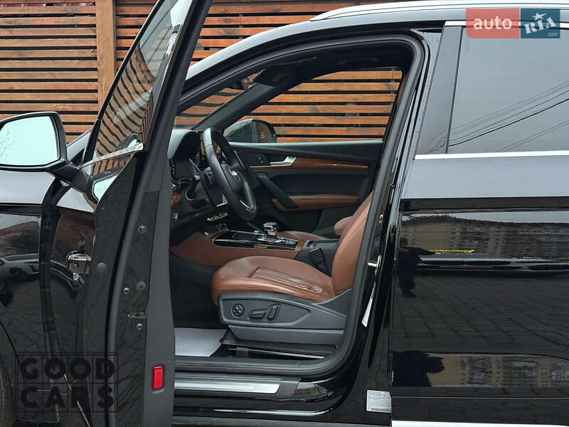 Внедорожник / Кроссовер Audi Q5 2021 в Одессе